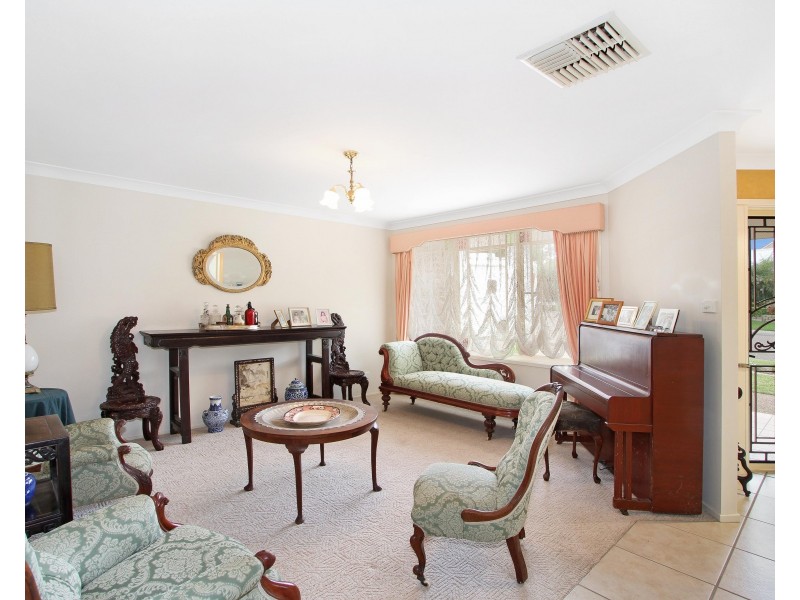 21 Overlanders Way, Tamworth NSW 2340