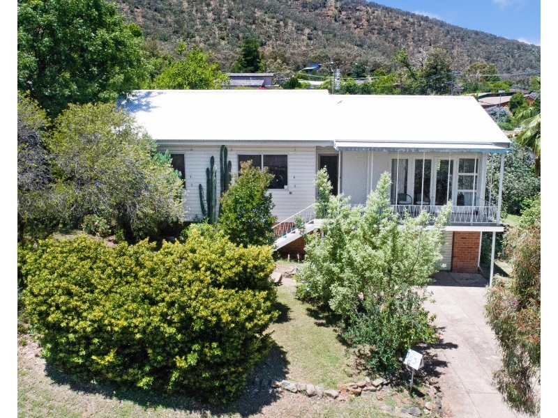 53 Hall Street, Tamworth NSW 2340