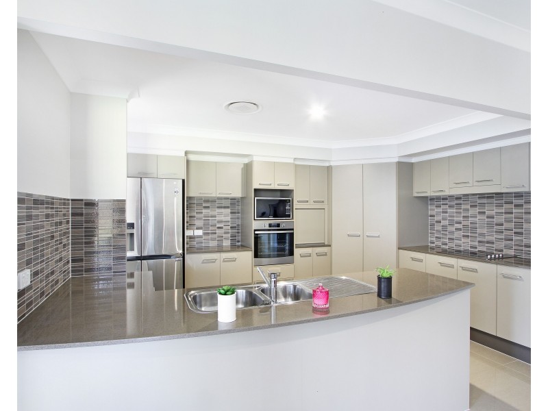 11 Lorikeet Drive, Tamworth NSW 2340