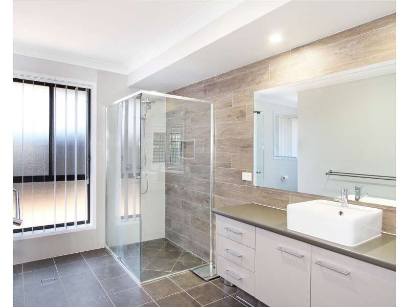 11 Lorikeet Drive, Tamworth NSW 2340