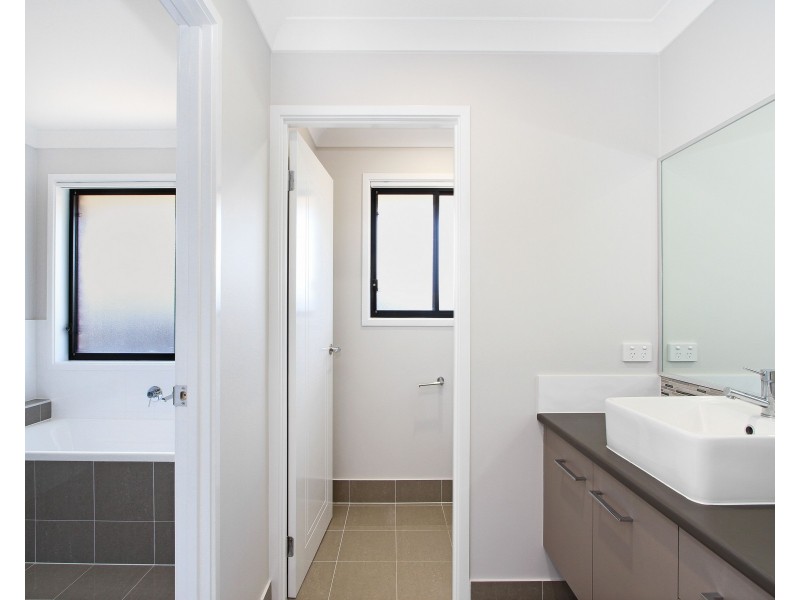 11 Lorikeet Drive, Tamworth NSW 2340