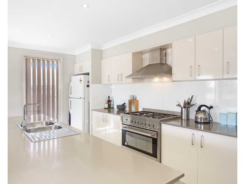 5 Regal Park Drive, Tamworth NSW 2340