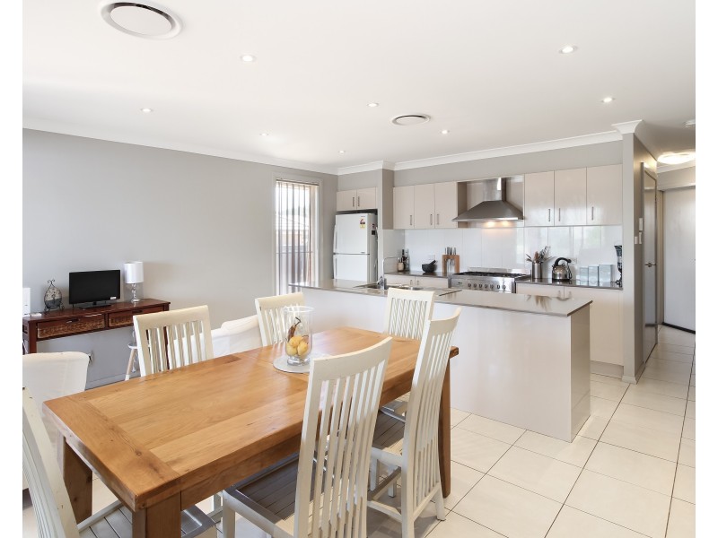 5 Regal Park Drive, Tamworth NSW 2340