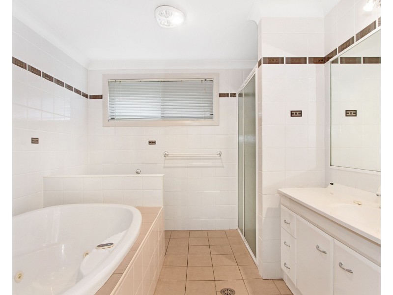 33 The Grange, Tamworth NSW 2340