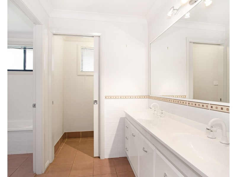 33 The Grange, Tamworth NSW 2340