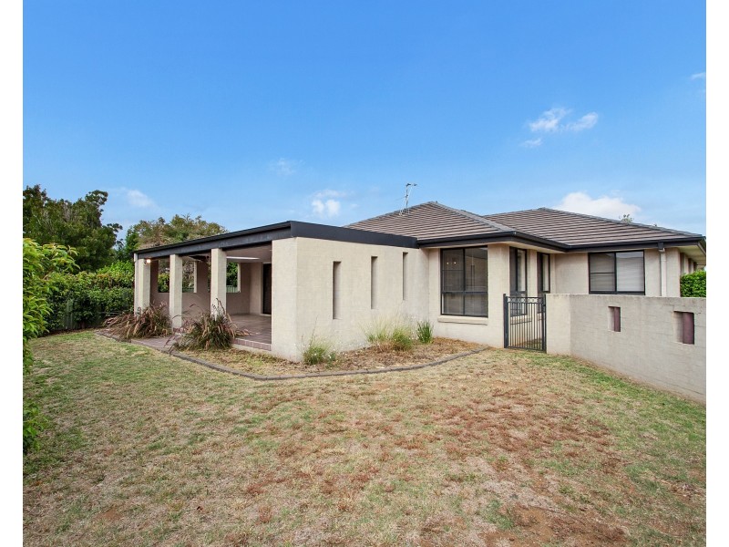 33 The Grange, Tamworth NSW 2340