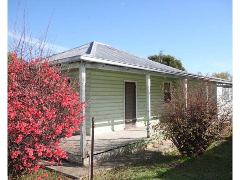 12 Vera Street, Tamworth NSW 2340