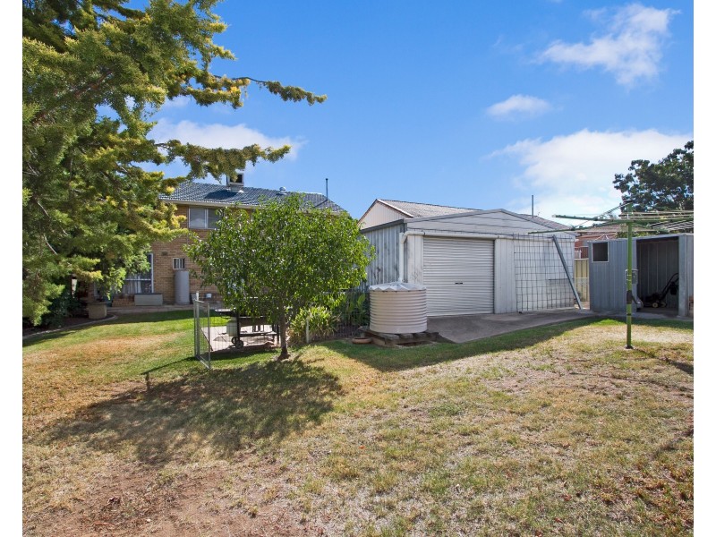 8 Diane Street, Tamworth NSW 2340