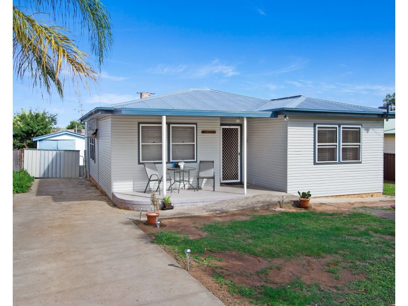 12 Jill Street, Tamworth NSW 2340