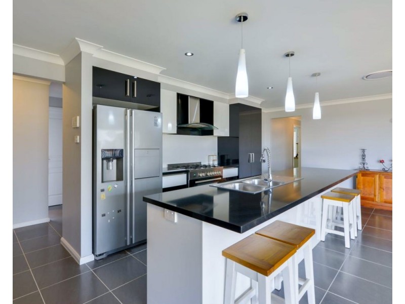 12 Kingham Street, Tamworth NSW 2340