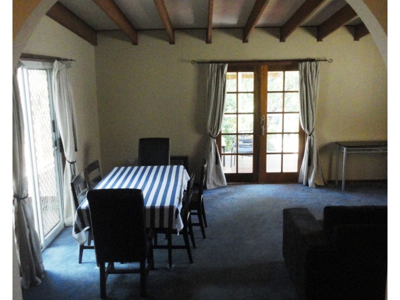 121 Denison Street, Tamworth NSW 2340