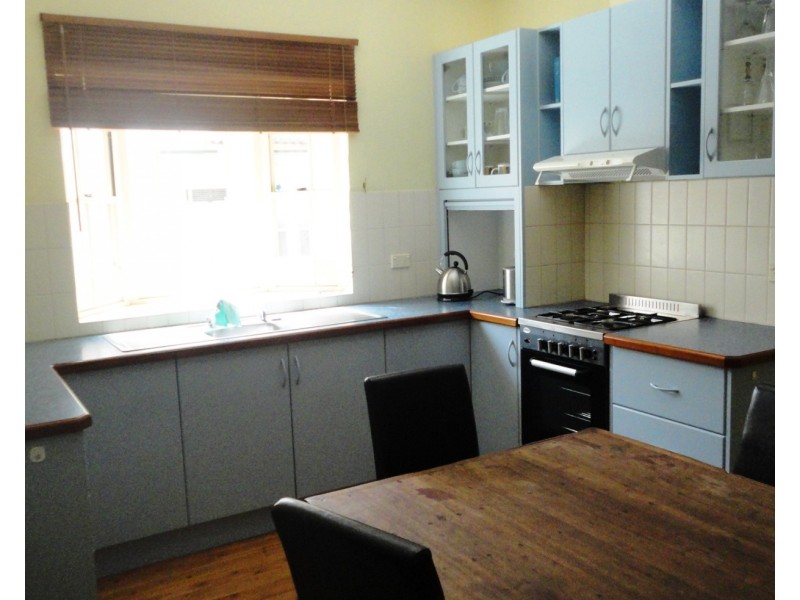 121 Denison Street, Tamworth NSW 2340