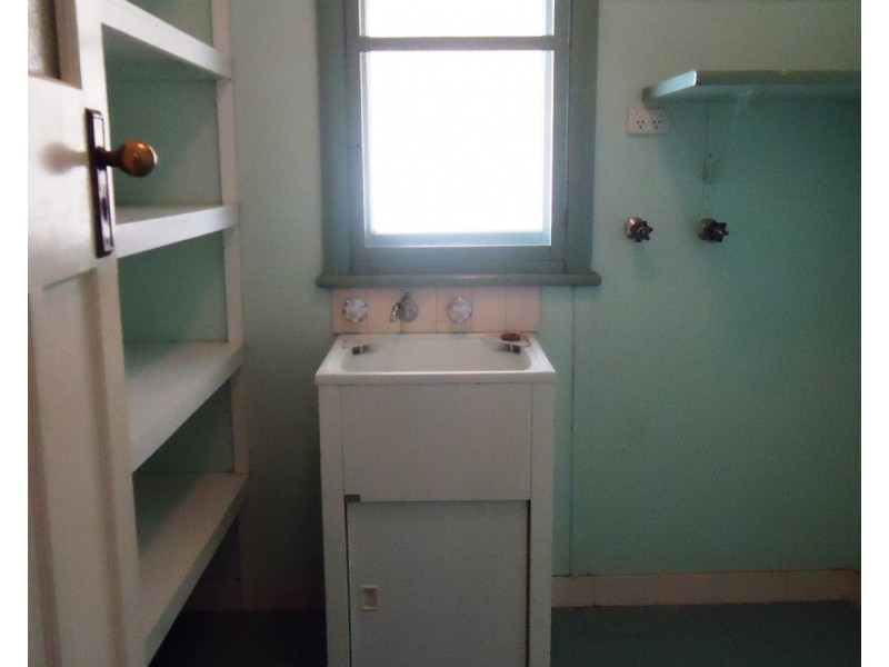 121 Denison Street, Tamworth NSW 2340