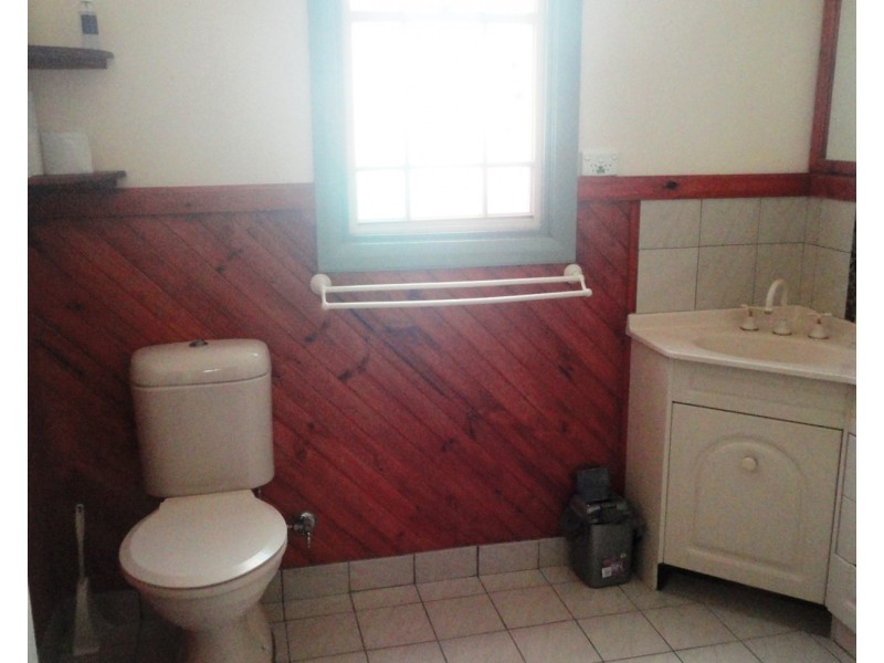 121 Denison Street, Tamworth NSW 2340