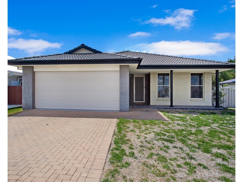 25 Milburn Road, Tamworth NSW 2340