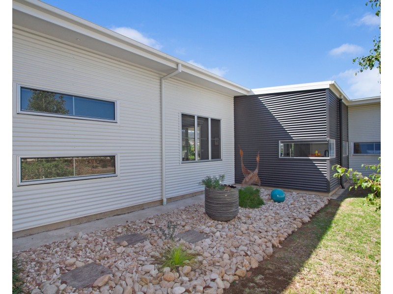 98 Browns Lane, Tamworth NSW 2340