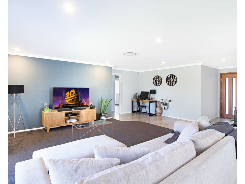 18 Appaloosa Place, Tamworth NSW 2340