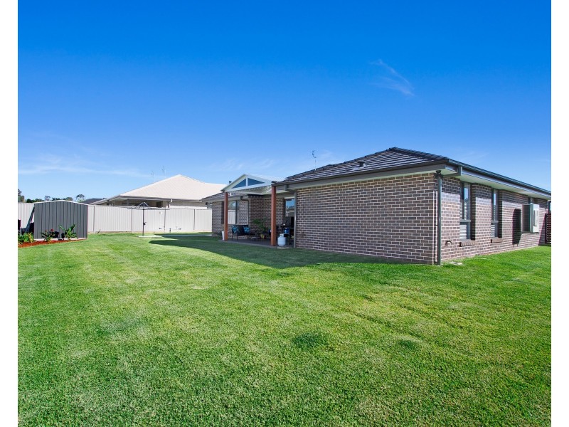 18 Appaloosa Place, Tamworth NSW 2340
