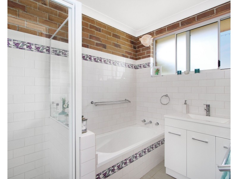 46 Boronia Drive, Tamworth NSW 2340