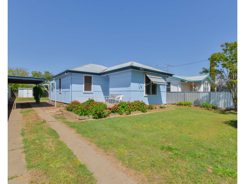 24 Stewart Avenue, Tamworth NSW 2340