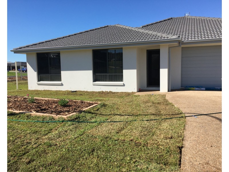 1/32 Tulipwood Crescent, Tamworth NSW 2340