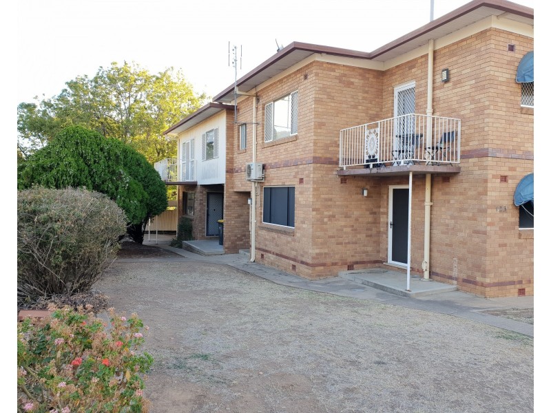 2/123A Upper Street, Tamworth NSW 2340