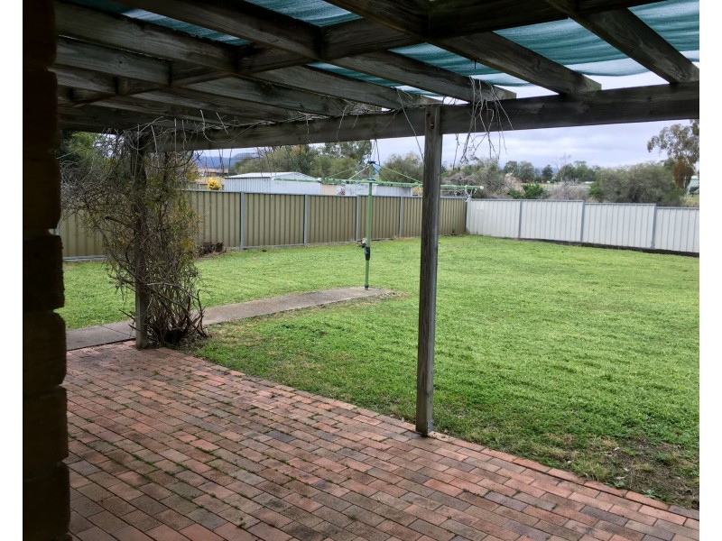 53 Carole Drive, Kootingal NSW 2352