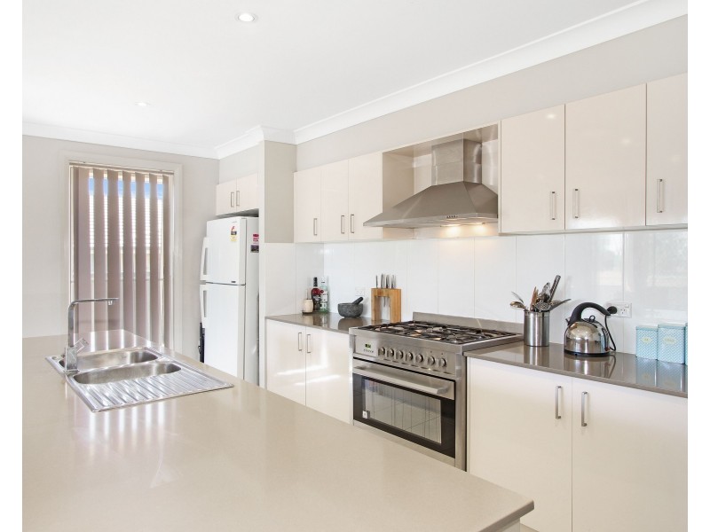 5 Regal Park Drive, Tamworth NSW 2340