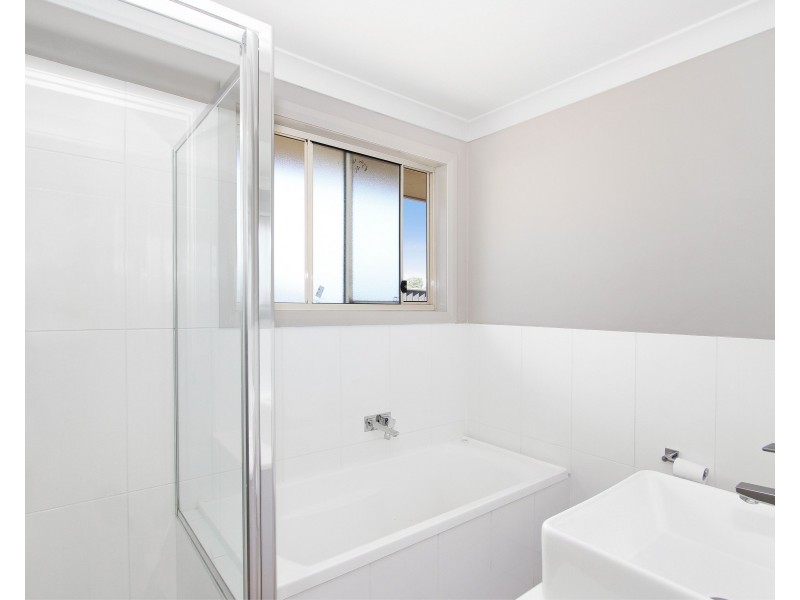 5 Regal Park Drive, Tamworth NSW 2340