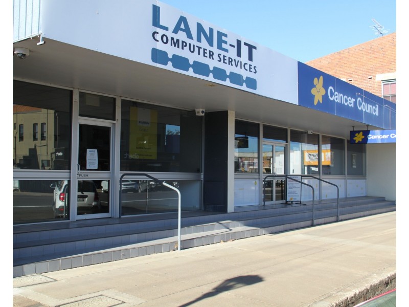 2/218 Peel Street, Tamworth NSW 2340
