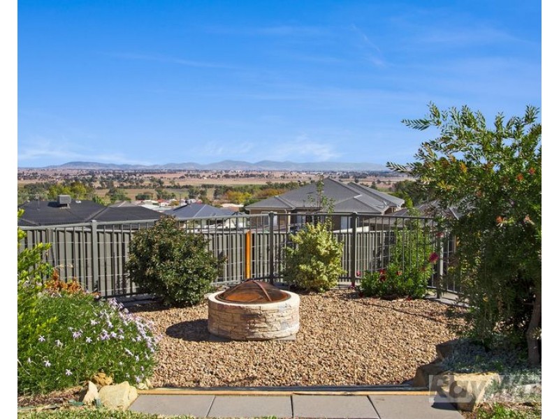 19 Conimbla Crescent, Tamworth NSW 2340