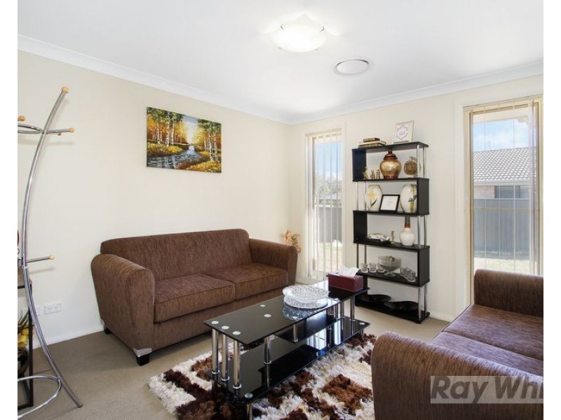 21 Regal Park Drive, Tamworth NSW 2340