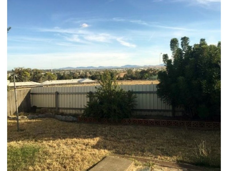 17 Peel Street, Tamworth NSW 2340
