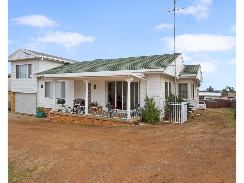 571 Armidale Road, Tamworth NSW 2340