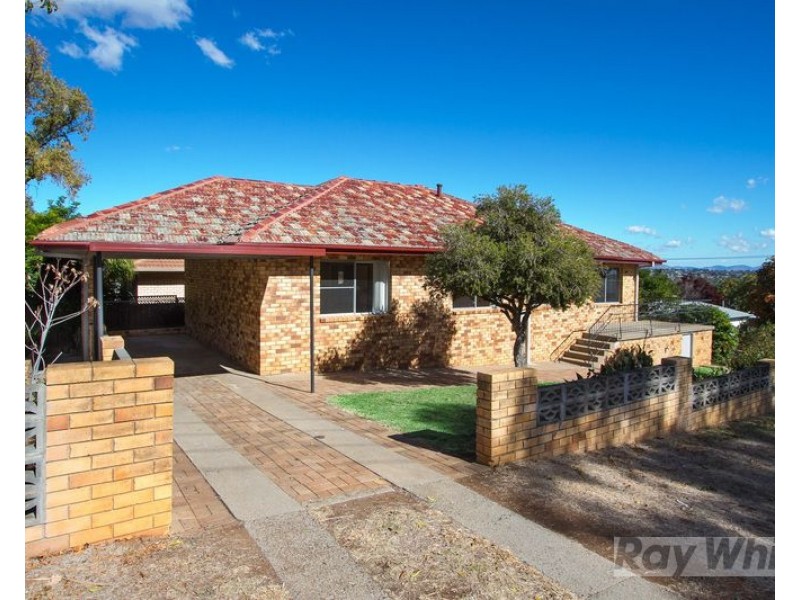 43 Hall Street, Tamworth NSW 2340