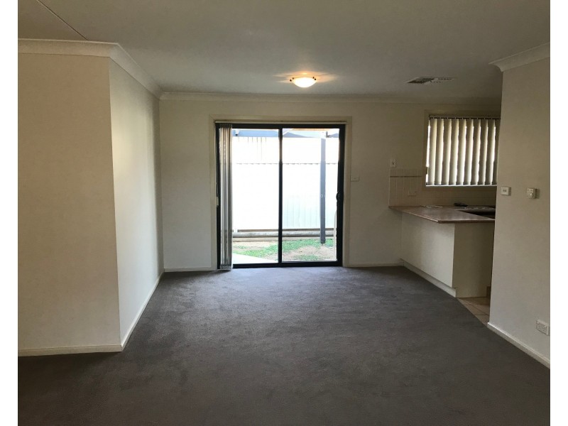 23 Illoura Street, South Tamworth NSW 2340
