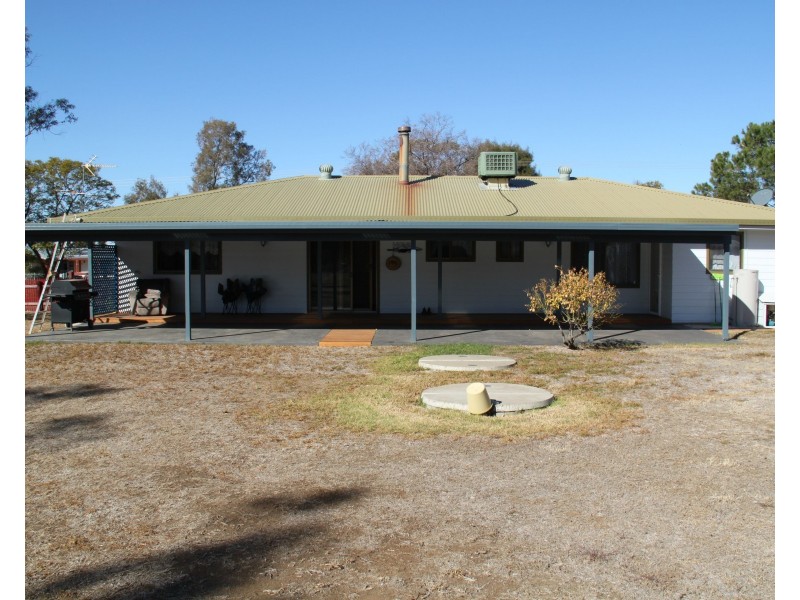 17 Warral Street, Duri NSW 2344