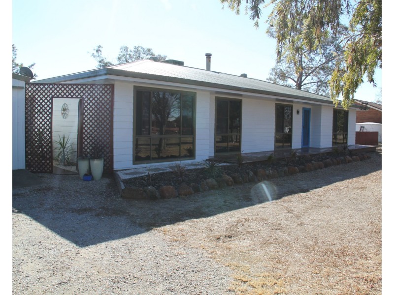 17 Warral Street, Duri NSW 2344