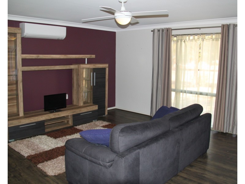 17 Warral Street, Duri NSW 2344