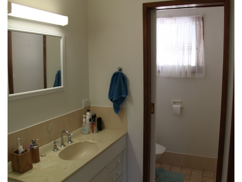 17 Warral Street, Duri NSW 2344