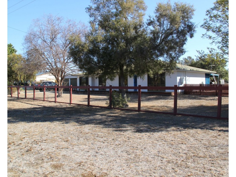 17 Warral Street, Duri NSW 2344