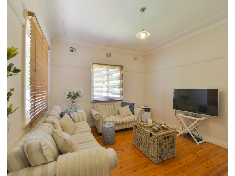 155 Upper Street, Tamworth NSW 2340