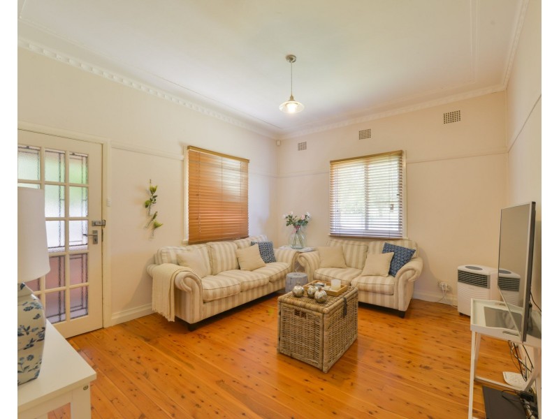 155 Upper Street, Tamworth NSW 2340