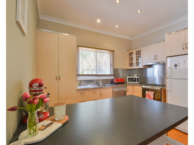 155 Upper Street, Tamworth NSW 2340