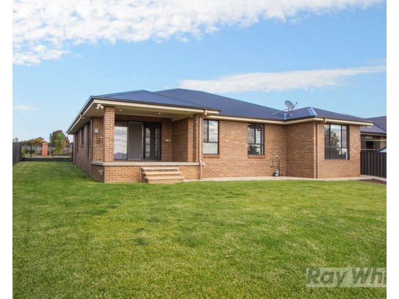 20 Verdelho Drive, Tamworth NSW 2340