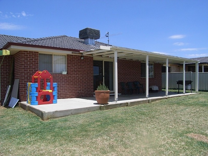 31 Warburton Drive, Tamworth NSW 2340