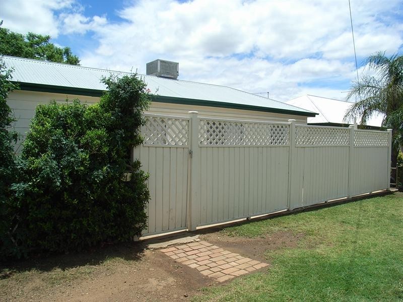 4/23 Phillip Street, Tamworth NSW 2340