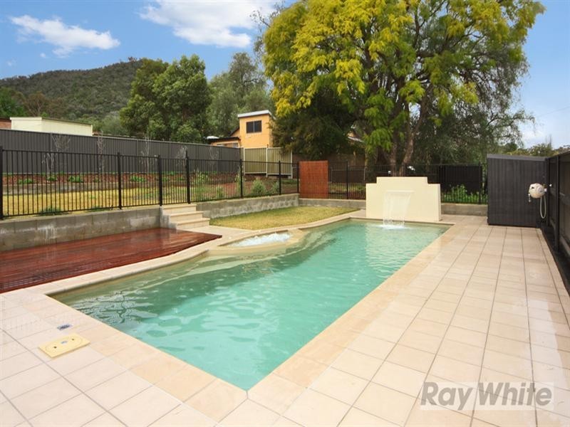 79 White Street, Tamworth NSW 2340
