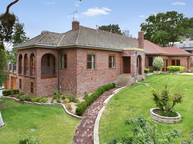 98 Upper Street, Tamworth NSW 2340