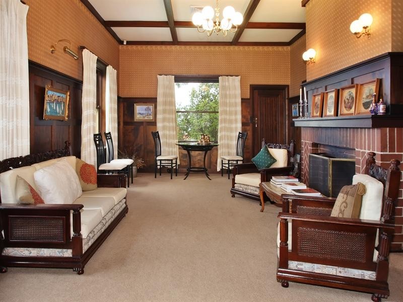 98 Upper Street, Tamworth NSW 2340